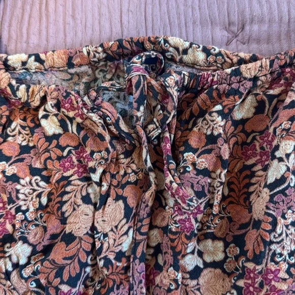 flowy tank top 🥀 - Picture 4 of 5